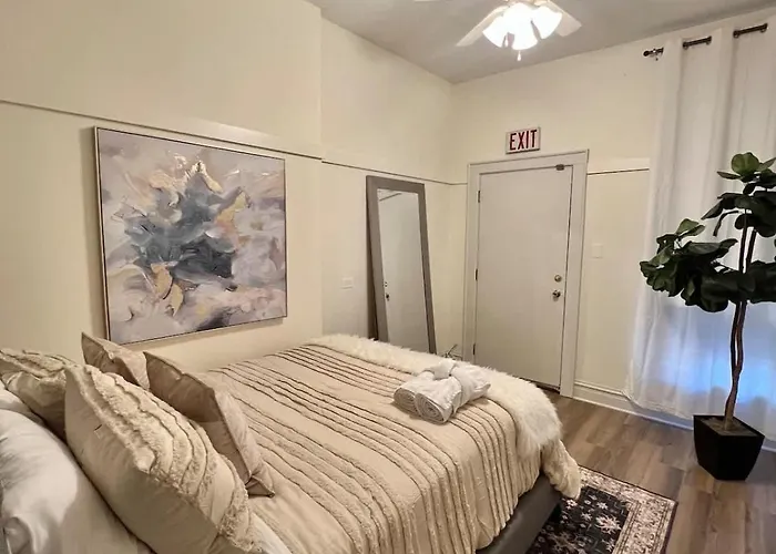 Hébergement de vacances Dearborn Duplex L Sleeps 10 L Free Parking Chicago